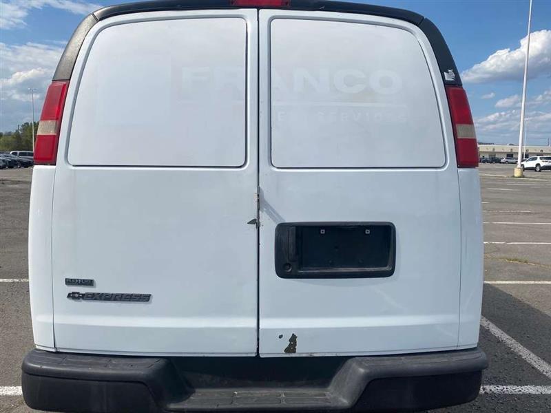 2011 CHEVROLET EXPRESS CARGO VAN 