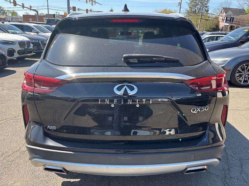2019 INFINITI QX50 LUXE