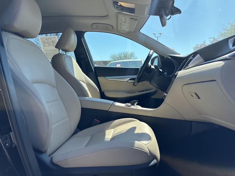 2019 INFINITI QX50 LUXE