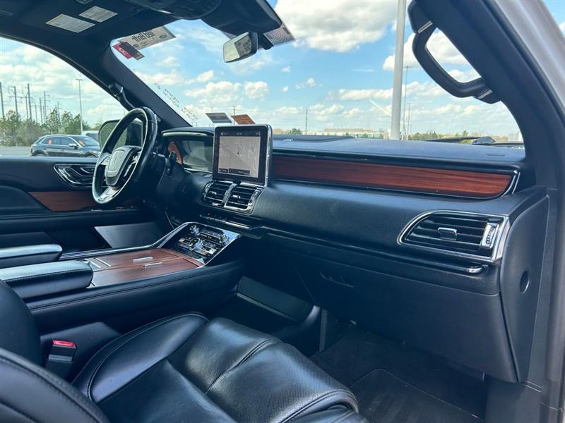 2019 LINCOLN NAVIGATOR L RESERVE