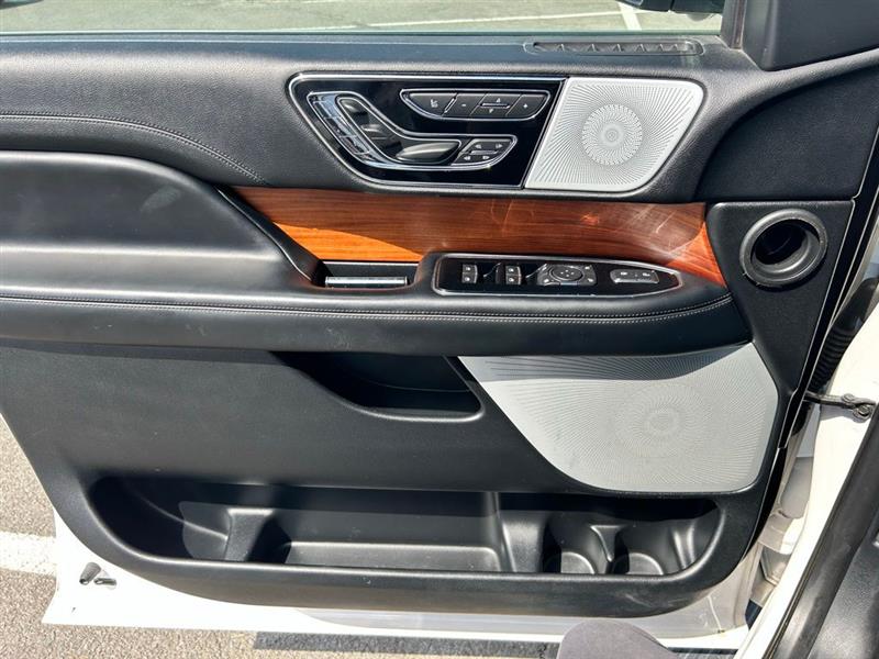 2019 LINCOLN NAVIGATOR L RESERVE