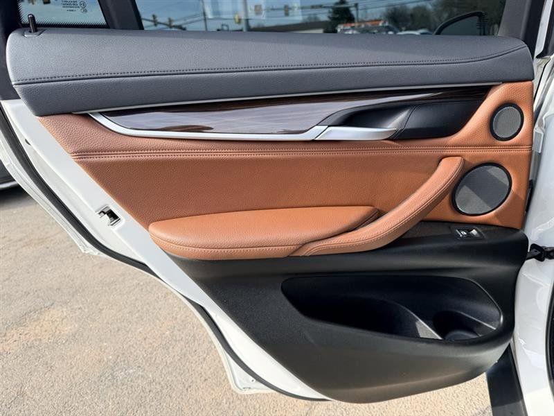 2016 BMW X6 xDrive50i - Photo 17