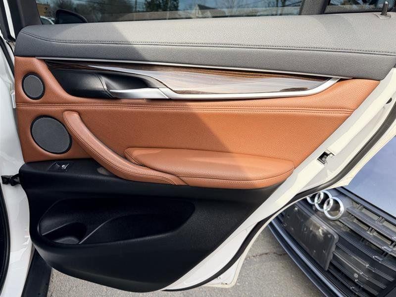 2016 BMW X6 xDrive50i - Photo 19
