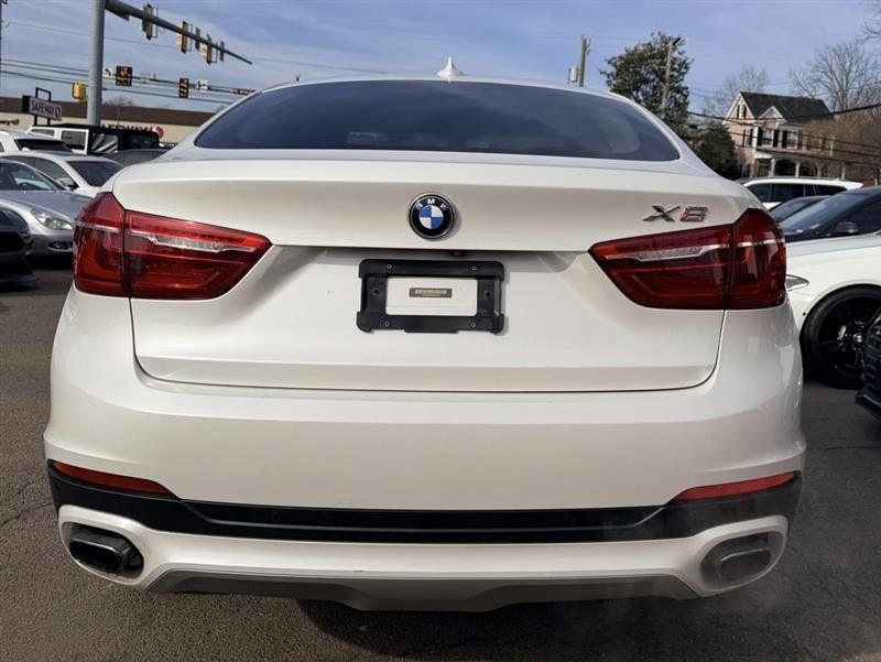 2016 BMW X6 xDrive50i - Photo 9