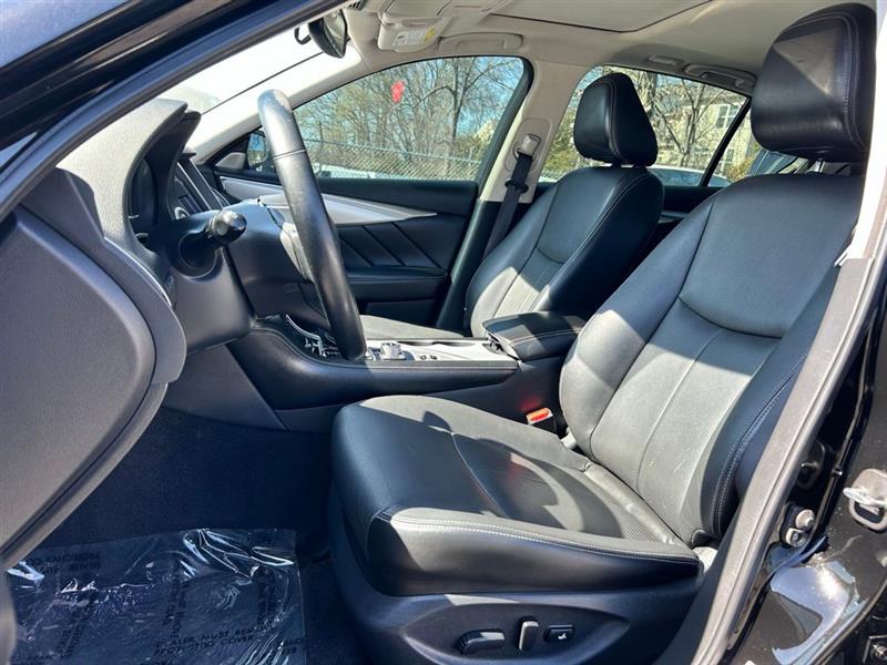 2021 INFINITI Q50 LUXE/SPORT