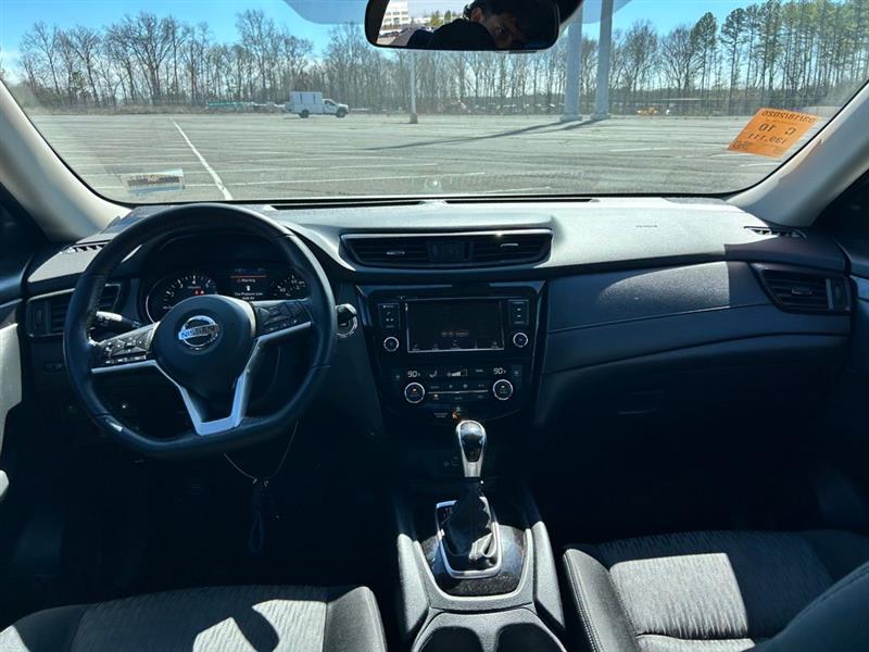 2020 NISSAN ROGUE SV