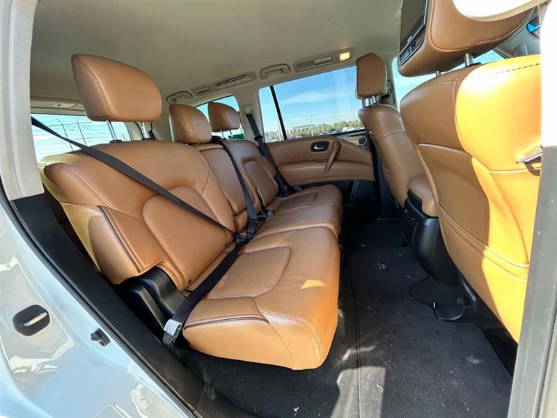 2016 INFINITI QX80 