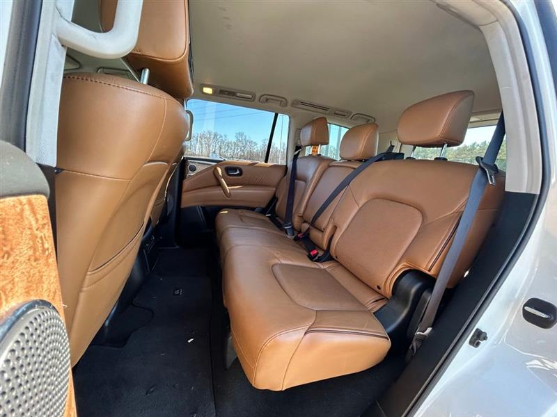 2016 INFINITI QX80 