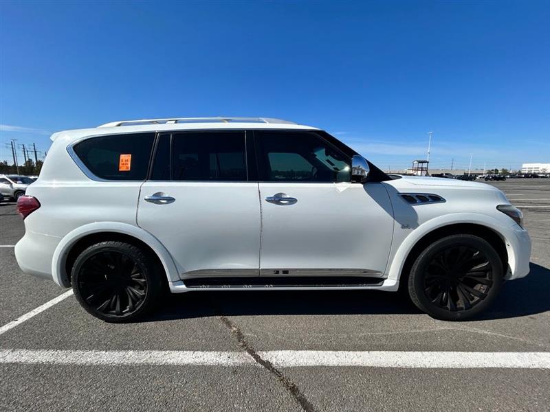 2016 INFINITI QX80 