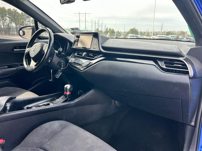 2018 TOYOTA C-HR XLE