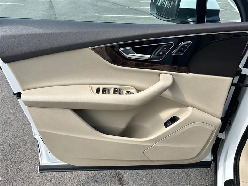 2017 AUDI Q7 PREMIUM