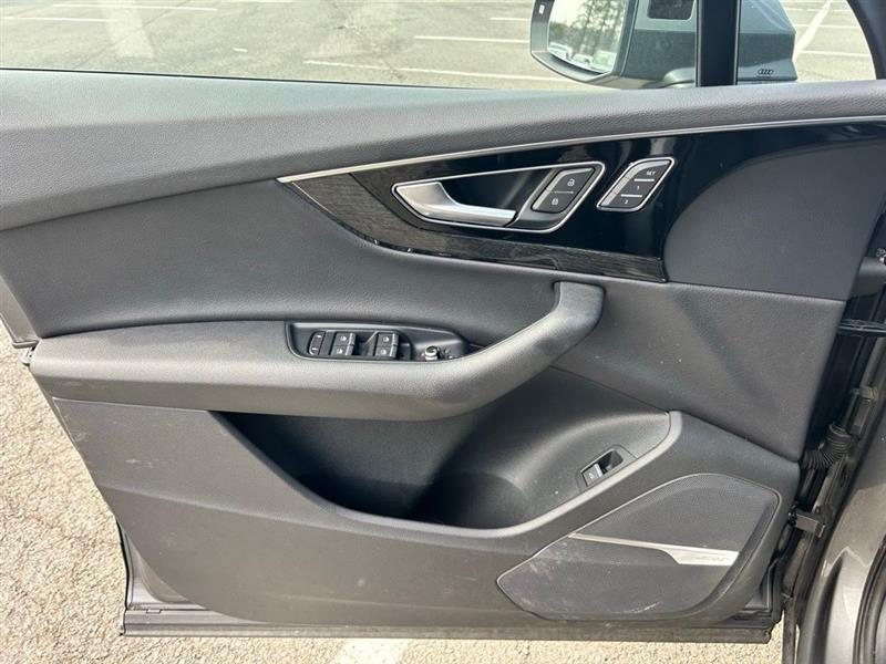 2017 AUDI Q7 PRESTIGE