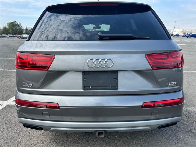 2017 AUDI Q7 PRESTIGE