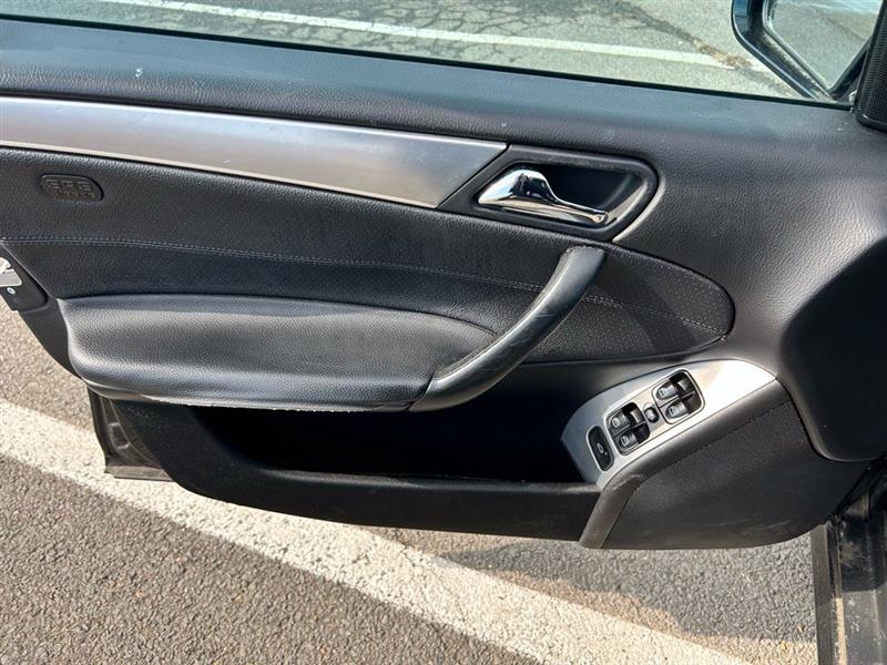 2006 MERCEDES-BENZ C230 SPORT