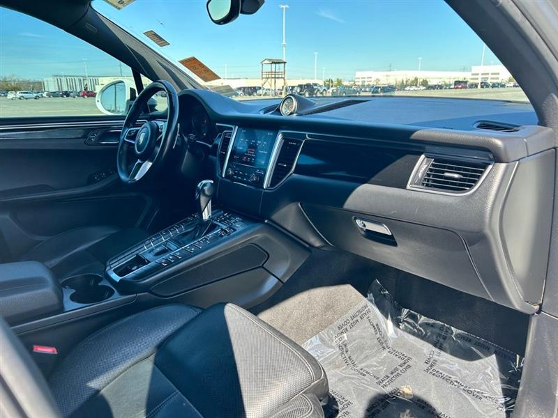 2018 PORSCHE MACAN S