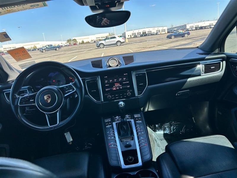 2018 PORSCHE MACAN S
