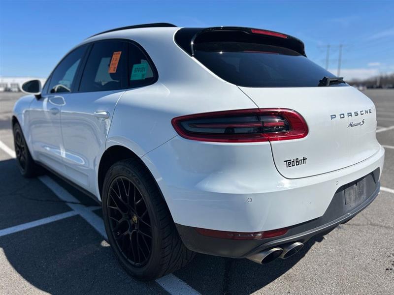 2018 PORSCHE MACAN S