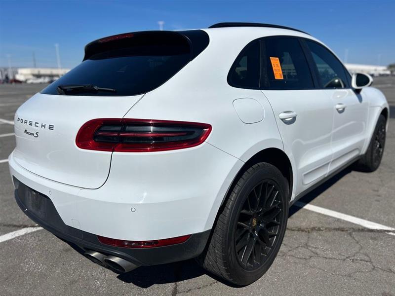 2018 PORSCHE MACAN S
