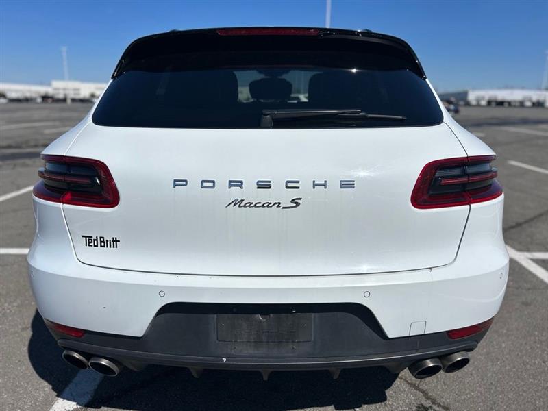 2018 PORSCHE MACAN S