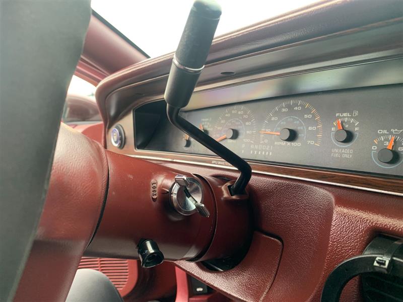 1992 Oldsmobile Custom Cruiser - Photo 18