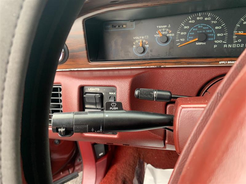 1992 Oldsmobile Custom Cruiser - Photo 19