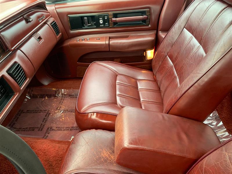 1992 Oldsmobile Custom Cruiser - Photo 30