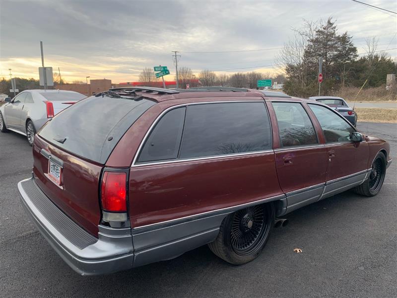 1992 Oldsmobile Custom Cruiser - Photo 4