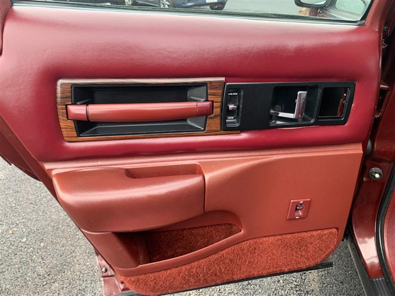 1992 Oldsmobile Custom Cruiser - Photo 44