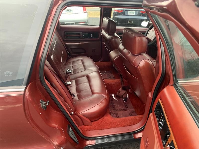 1992 Oldsmobile Custom Cruiser - Photo 46