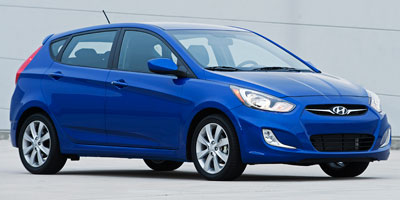 2013 HYUNDAI ACCENT SE