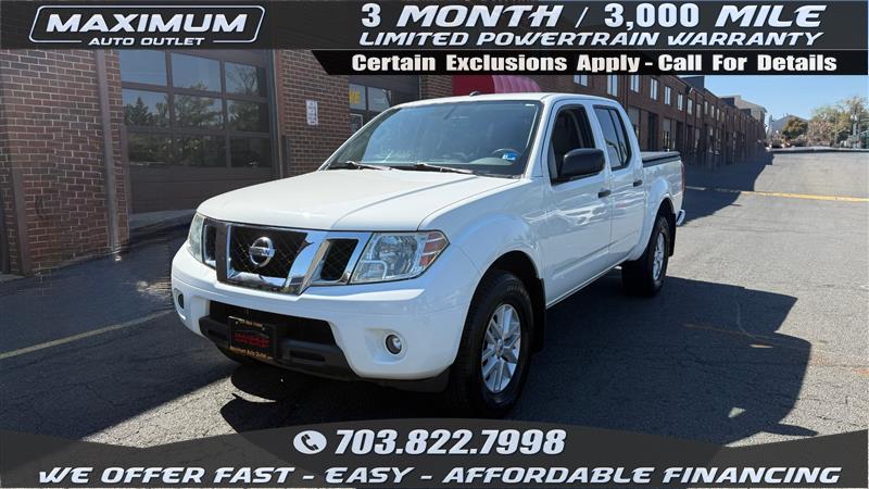 White 2018 Nissan Frontier SV V6 Crew Cab 4WD Pickup Truck Four-Wheel Drive Automatic