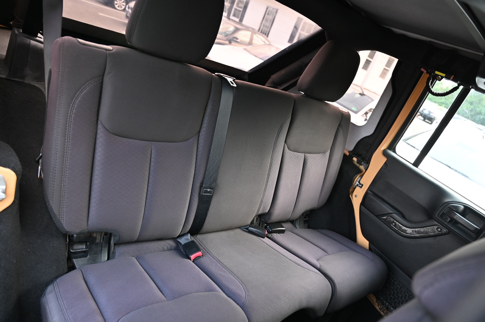 2014 Jeep Wrangler Unlimited Sport - Photo 16