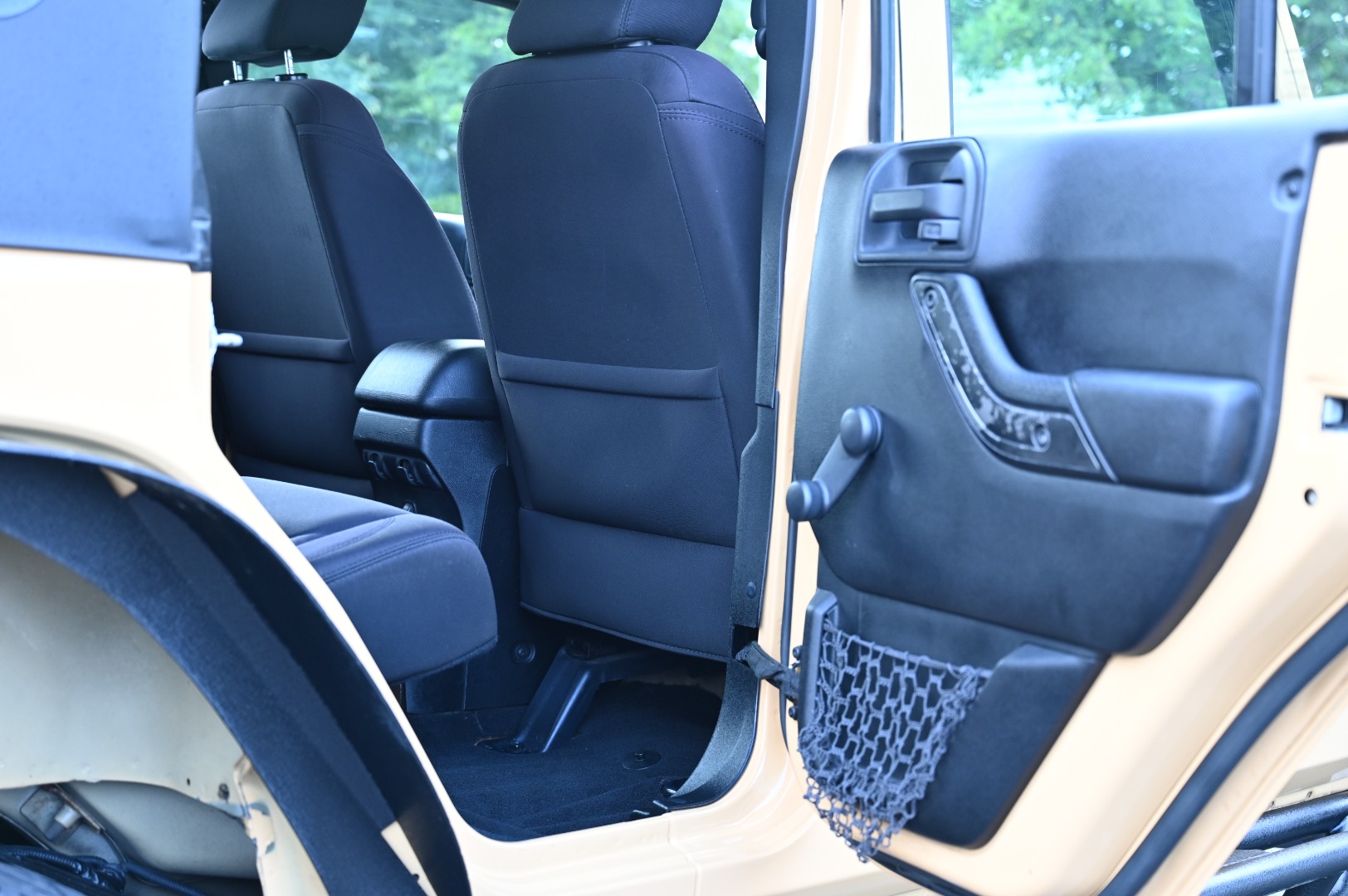 2014 Jeep Wrangler Unlimited Sport - Photo 17