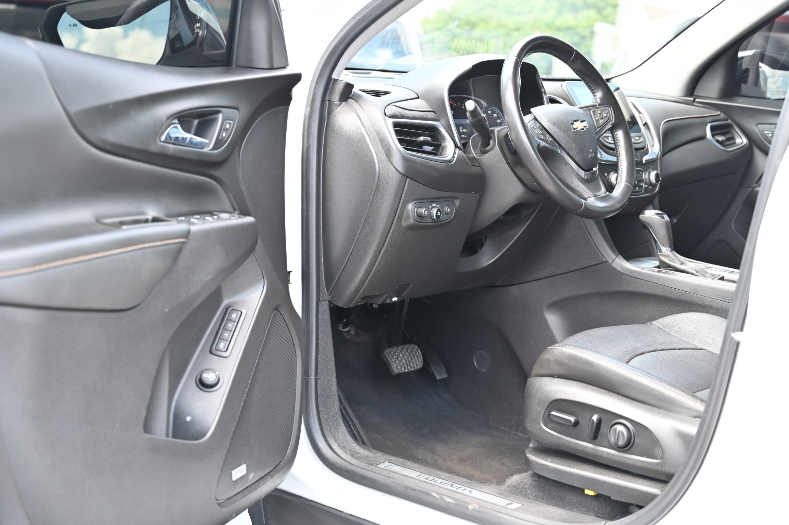 2021 Chevrolet Equinox Premier - Photo 11