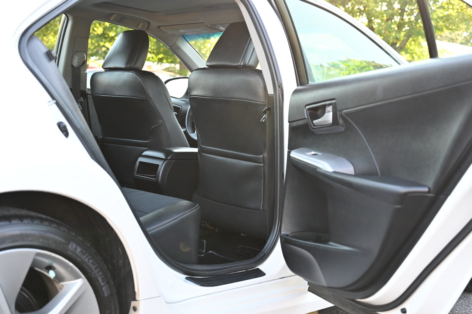 2012 Toyota Camry SE - Photo 17