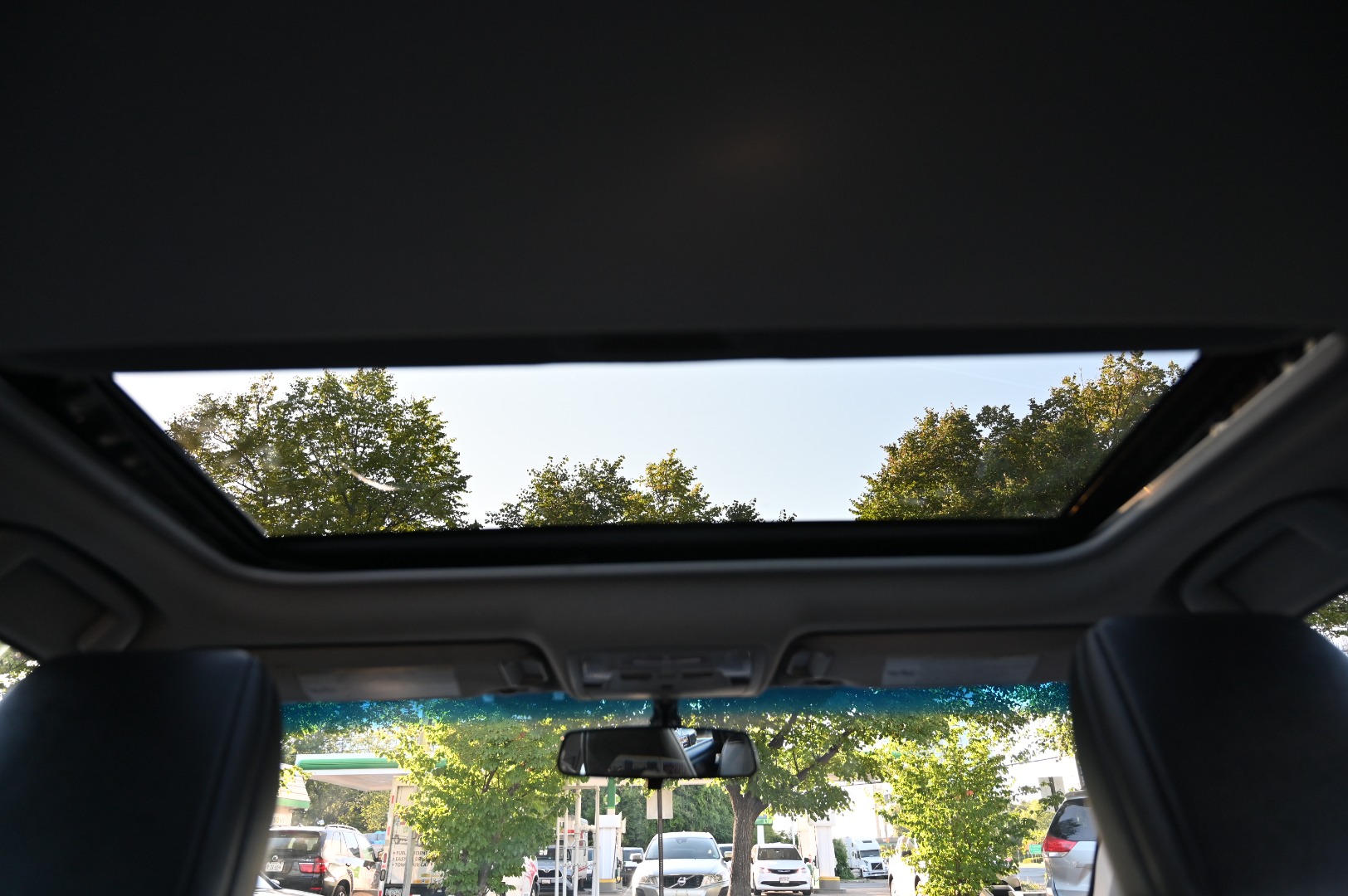 2012 Toyota Camry SE - Photo 28