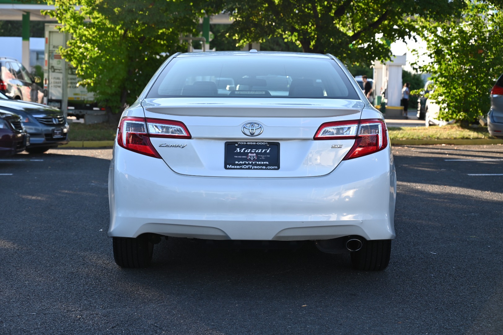 2012 Toyota Camry SE - Photo 4