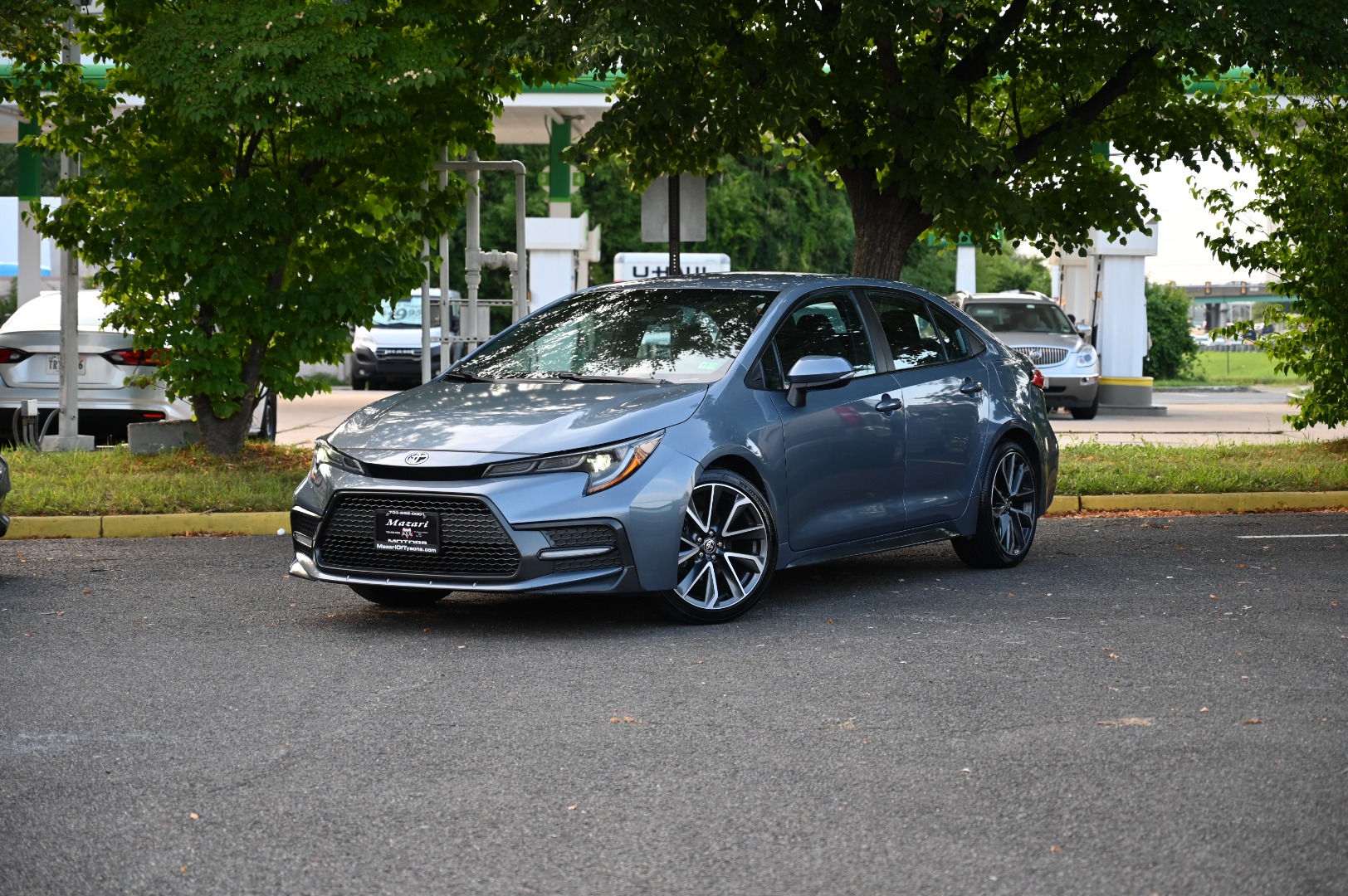 2020 Toyota Corolla SE - Photo 2