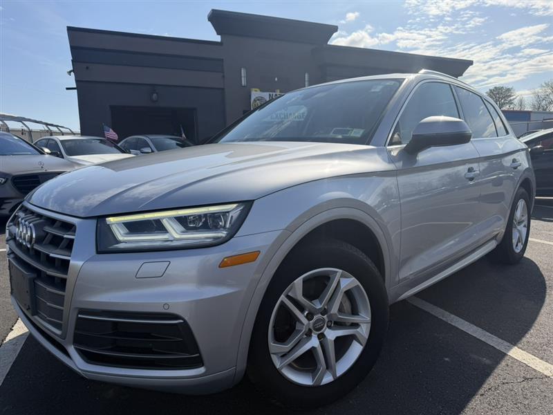 Florett Silver Metallic 2018 Audi Q5 2.0 TFSI quattro Premium Plus SUV / Crossover All-Wheel Drive Automatic