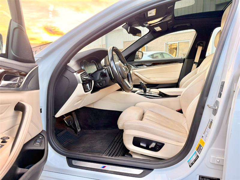 2018 BMW 5 Series 530e - Photo 5