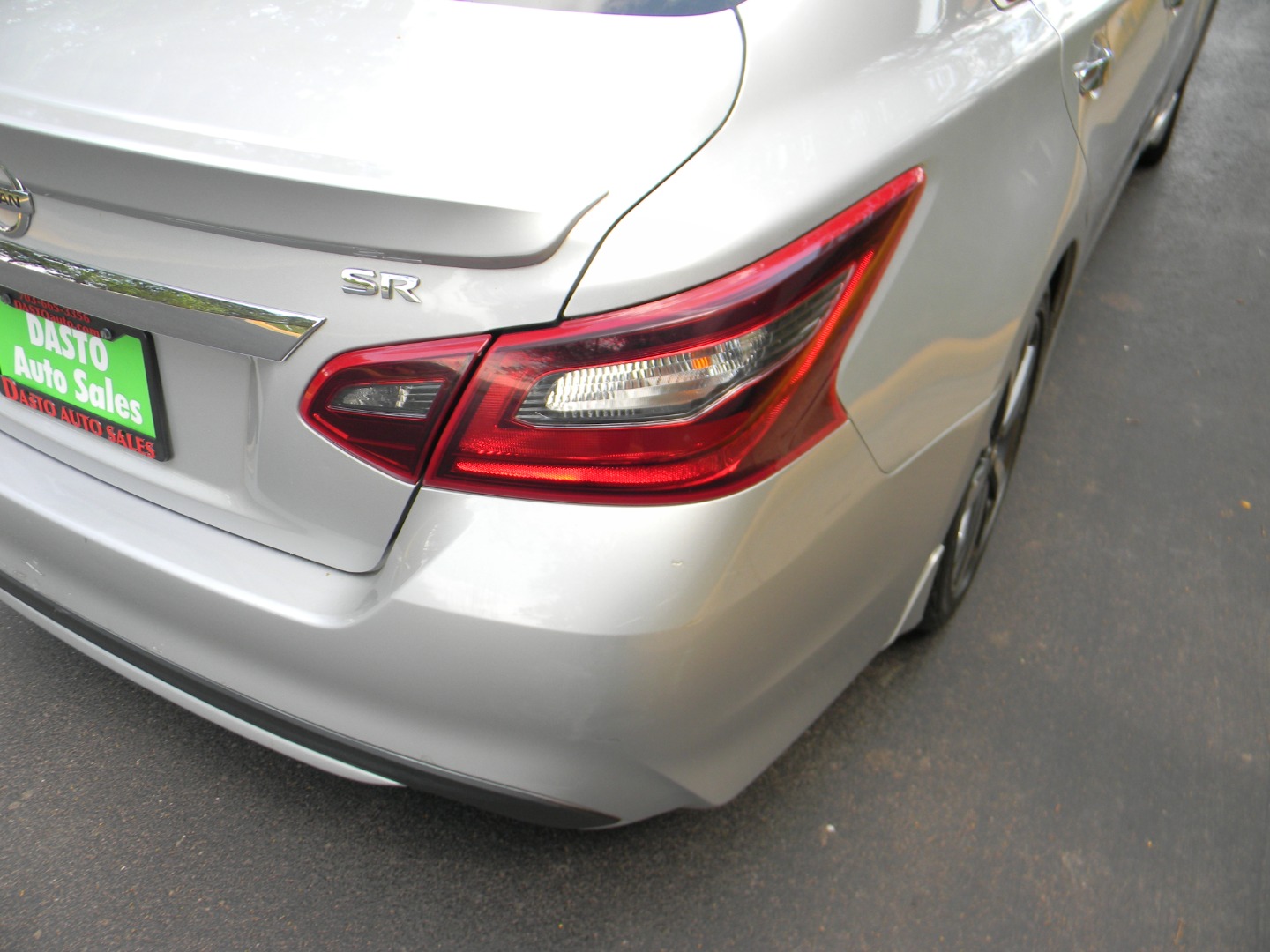 2017 Nissan Altima SR - Photo 10