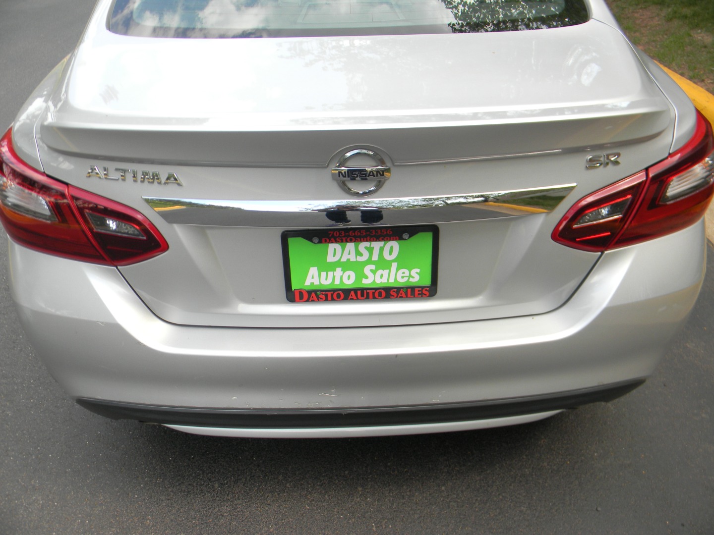 2017 Nissan Altima SR - Photo 11