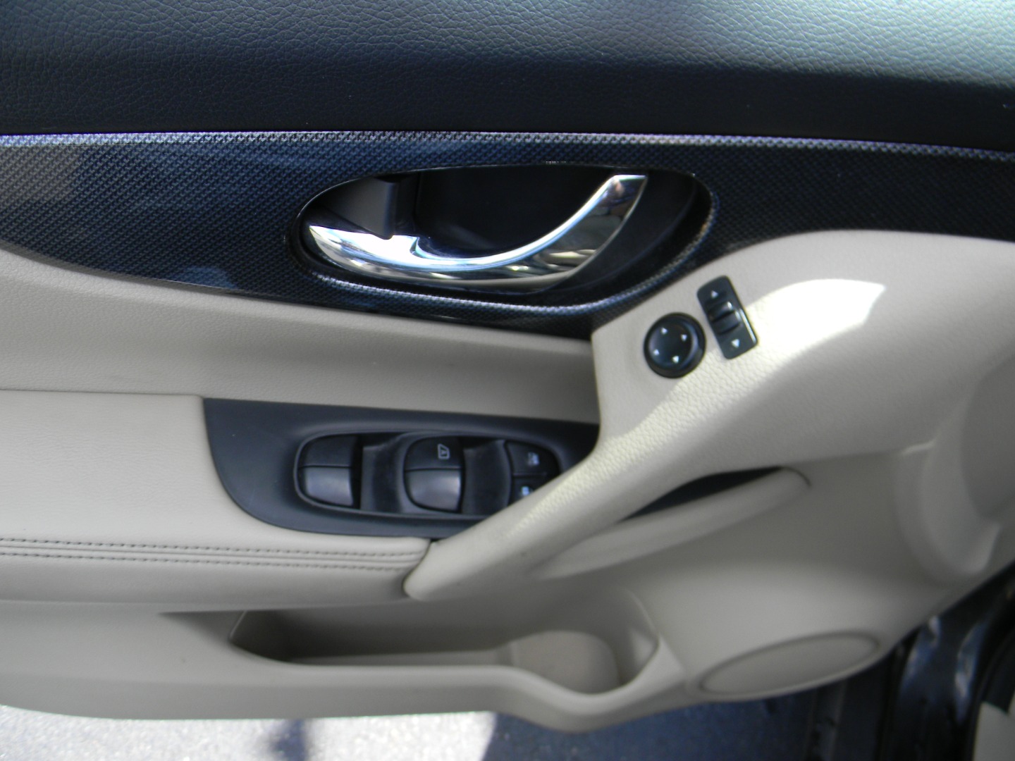 2015 Nissan Rogue SL - Photo 27