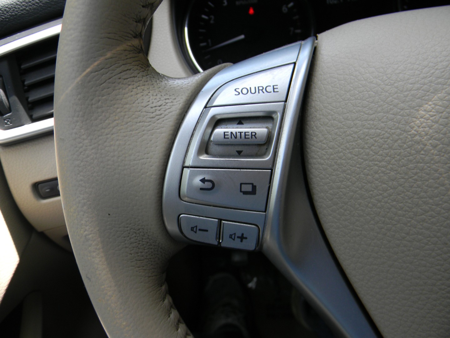 2015 Nissan Rogue SL - Photo 38