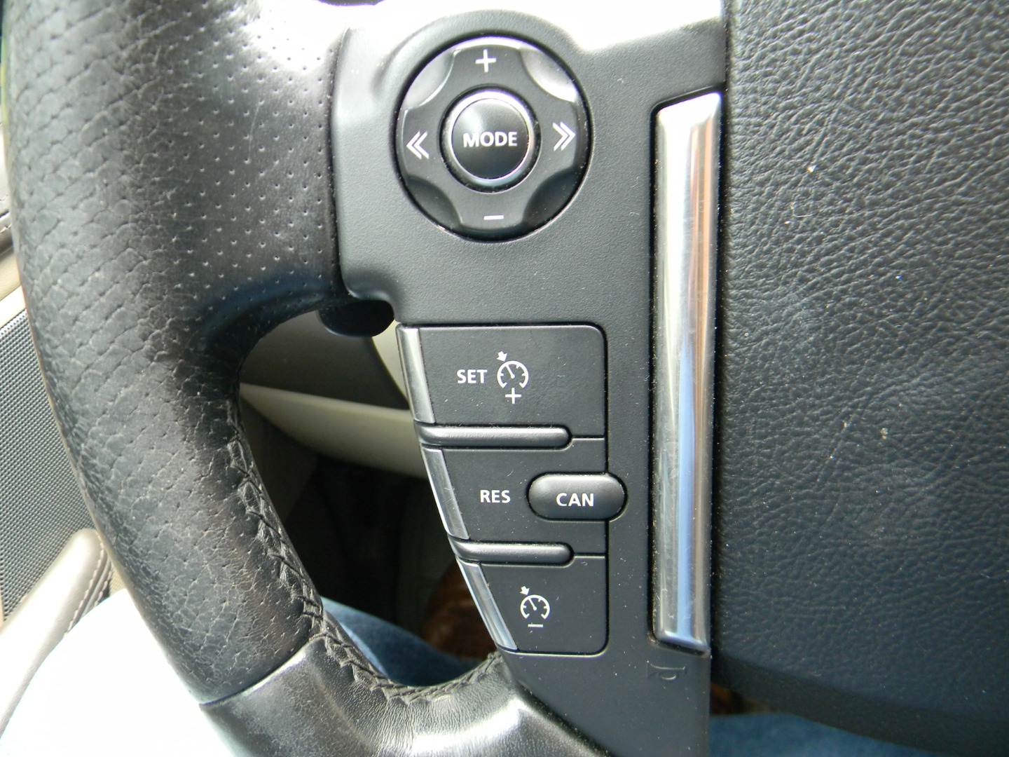 2011 Land Rover Range Rover Sport Supercharged - Photo 31