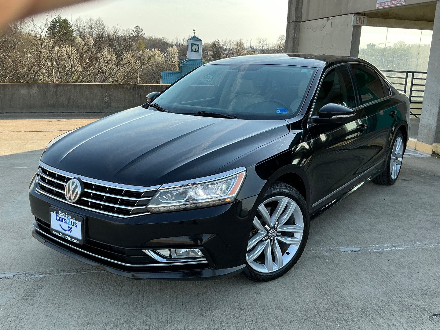 2016 Volkswagen Passat SEL