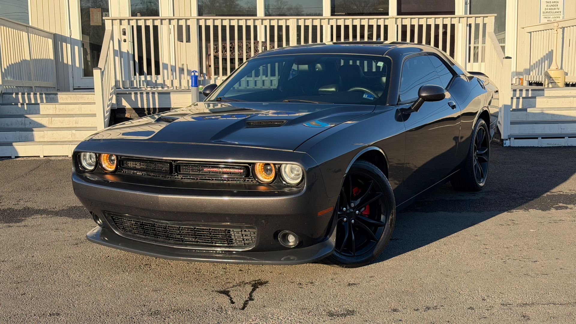 2016 Dodge Challenger SXT